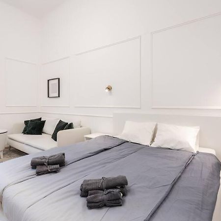 Stylish Apartment In The City Center Budapest Exterior photo