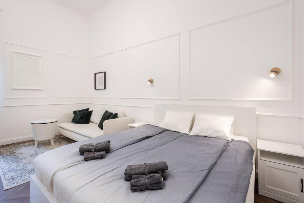 Stylish Apartment In The City Center Budapest Exterior photo